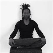Je donne des cours de yoga égyptiens en présentiel
